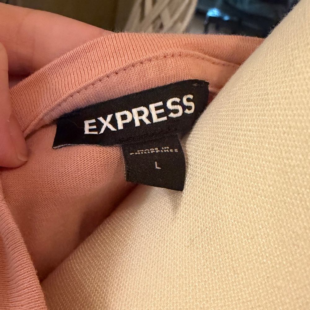 Express Blush Ruffle Sleeve Tee - Picture 3 of 4